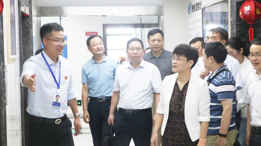 连云港市人大执法检查组莅临连云港开云体育参观考察